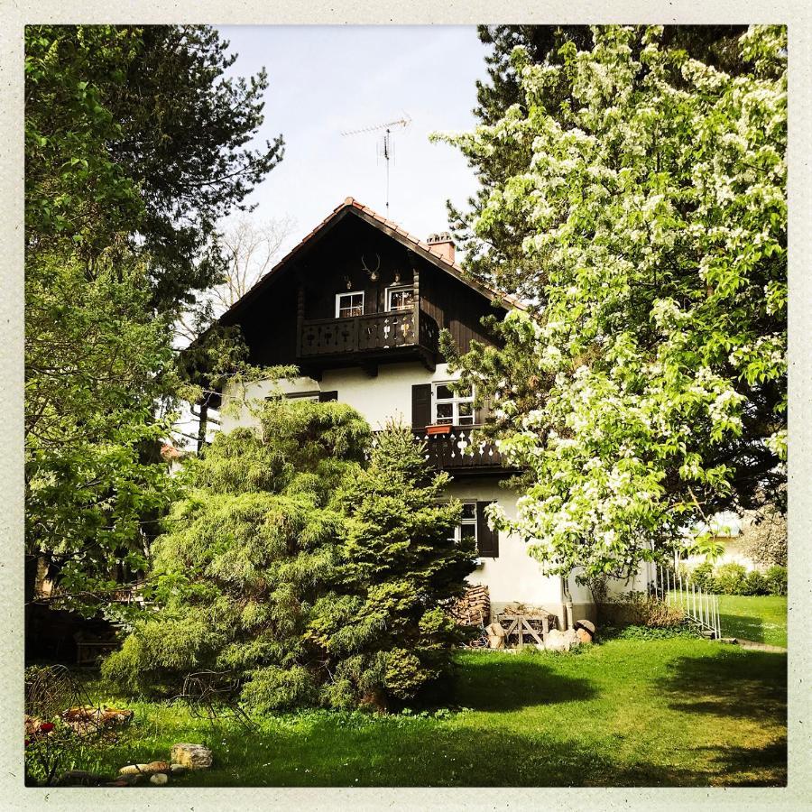 Bed Bike & Breakfast, Zimmer Innerhalb Eines Privathauses Mit Gemeinschaftsbad Inning Exterior foto
