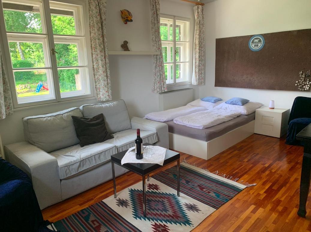 Bed Bike & Breakfast, Zimmer Innerhalb Eines Privathauses Mit Gemeinschaftsbad Inning Exterior foto